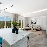 Maris Villa Mlini