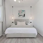 Maris * Mlini