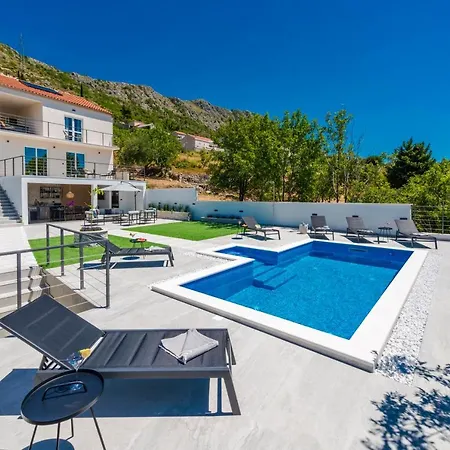Vila Maris