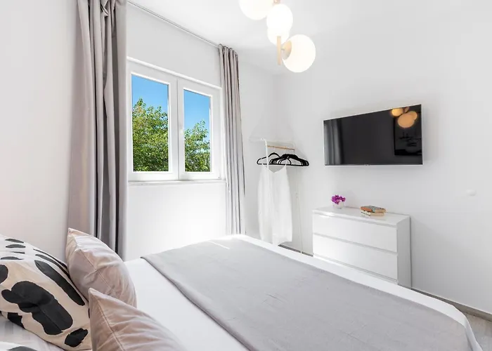 Maris 别墅 米利尼